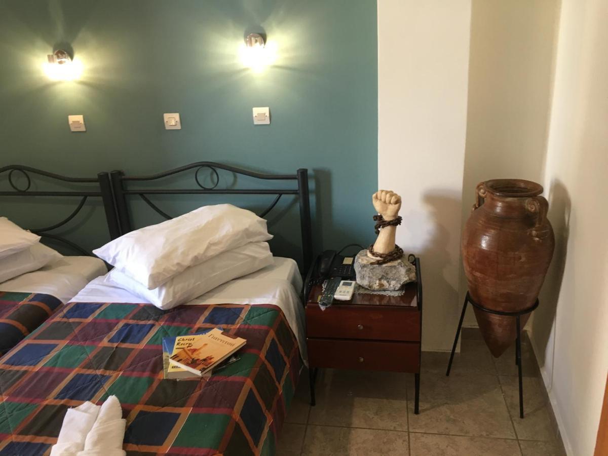 Hotel George Kalamáta Buitenkant foto